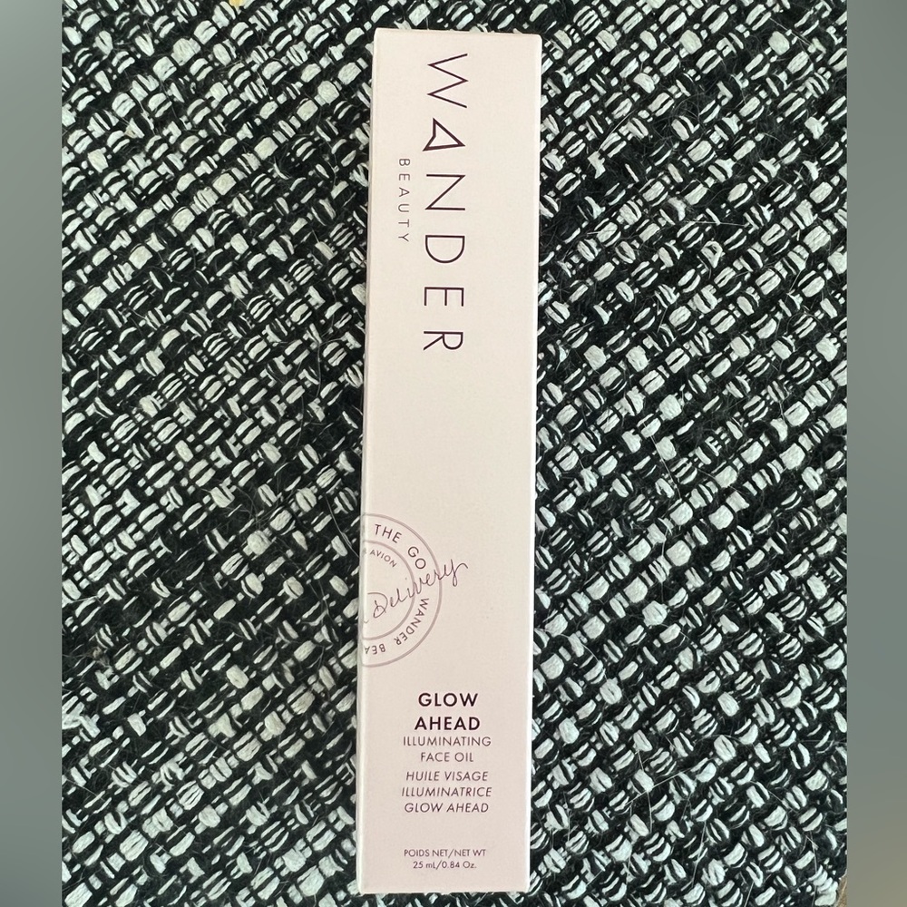 NWT Wonder Beauty Glow Ahead Facial Oil